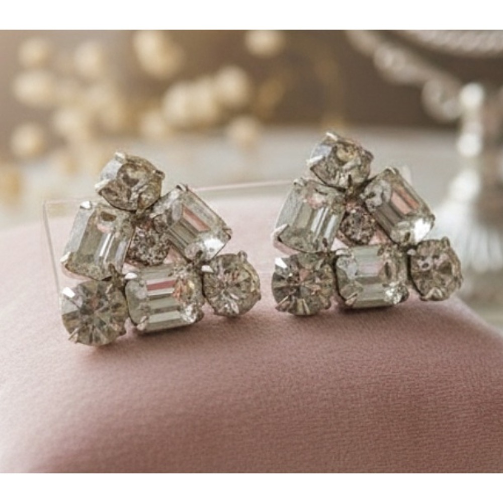 Vintage SILVER TONE CLIP-ON EARRINGS Clear Rhinestones Cluster TRIANGLE SHAPED